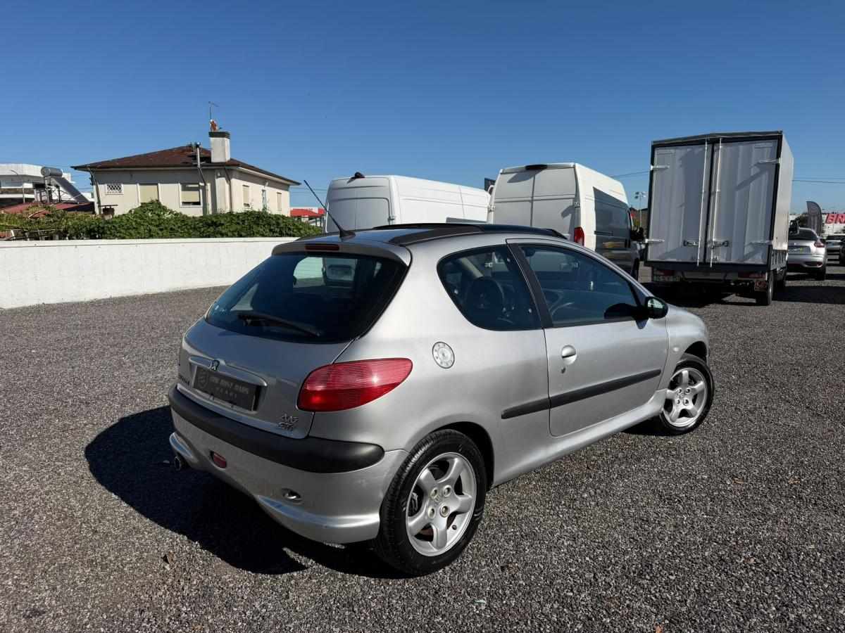 peugeot-206-2001-gasolina-1587cc