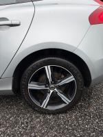 volvo-v40-2017-diesel-1969cc