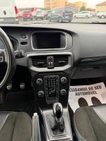 volvo-v40-2017-diesel-1969cc