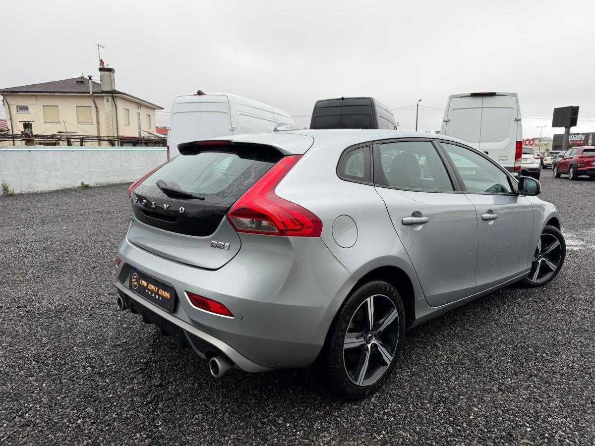 volvo-v40-2017-diesel-1969cc