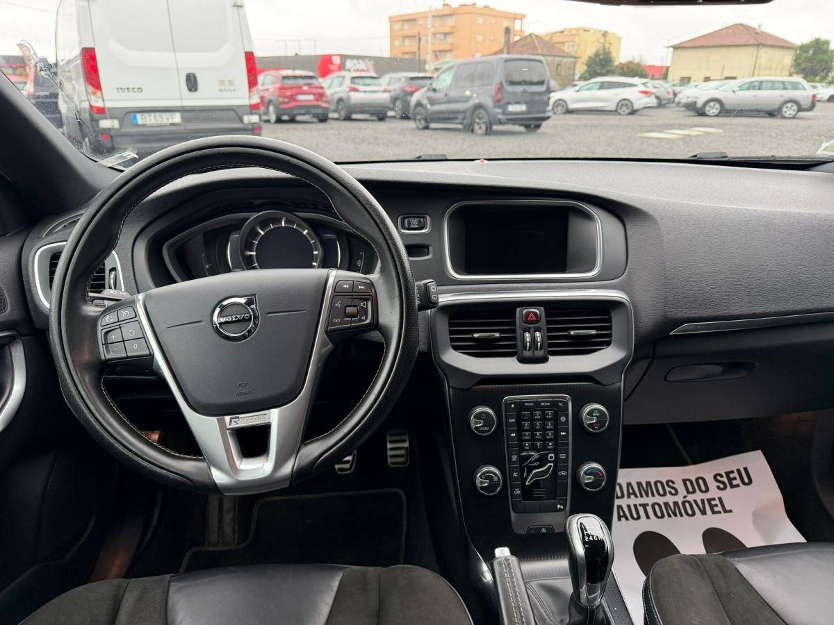 volvo-v40-2017-diesel-1969cc