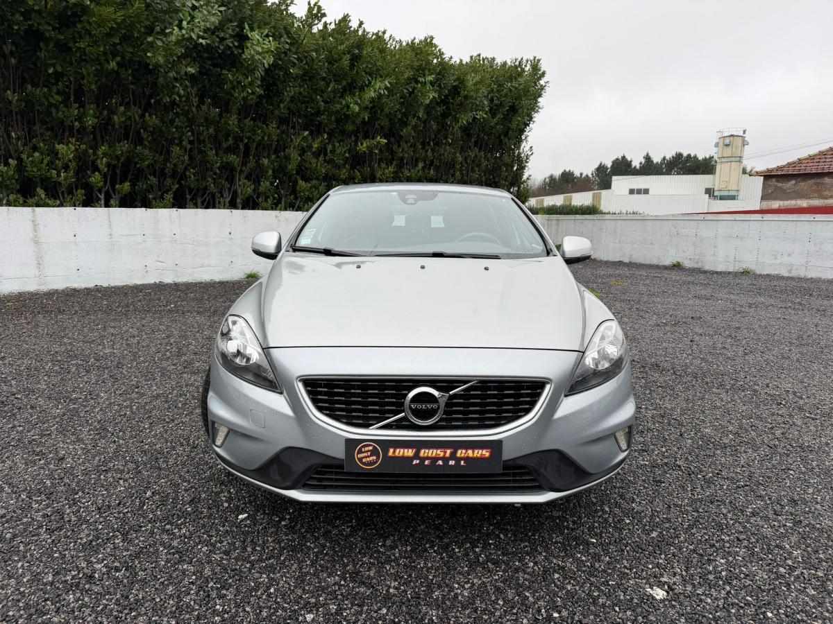 volvo-v40-2017-diesel-1969cc