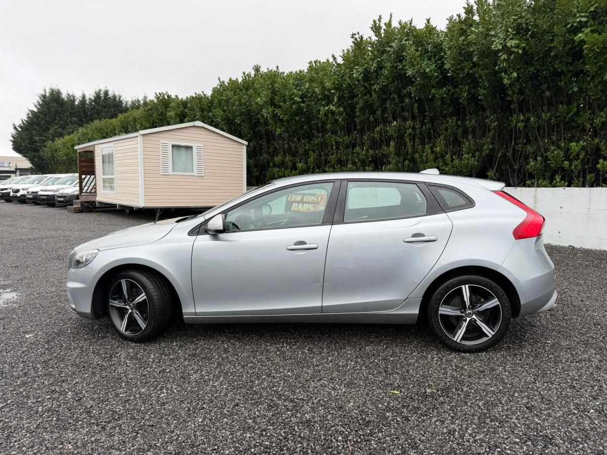 volvo-v40-2017-diesel-1969cc