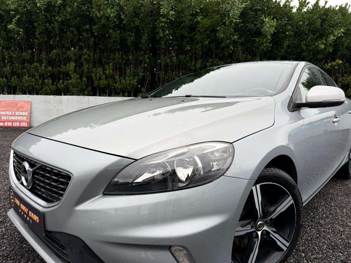 volvo-v40-2017-diesel-1969cc