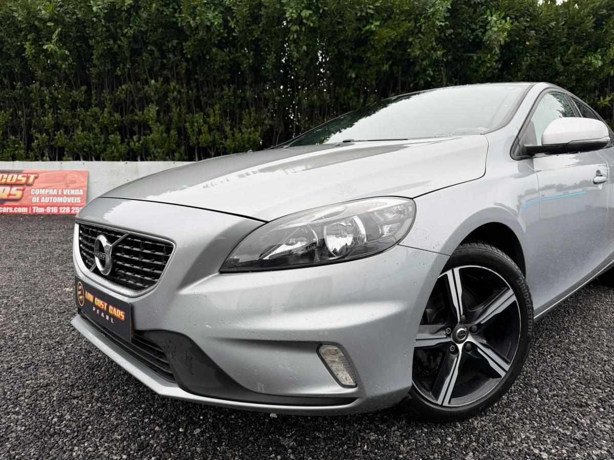 volvo-v40-2017-diesel-1969cc