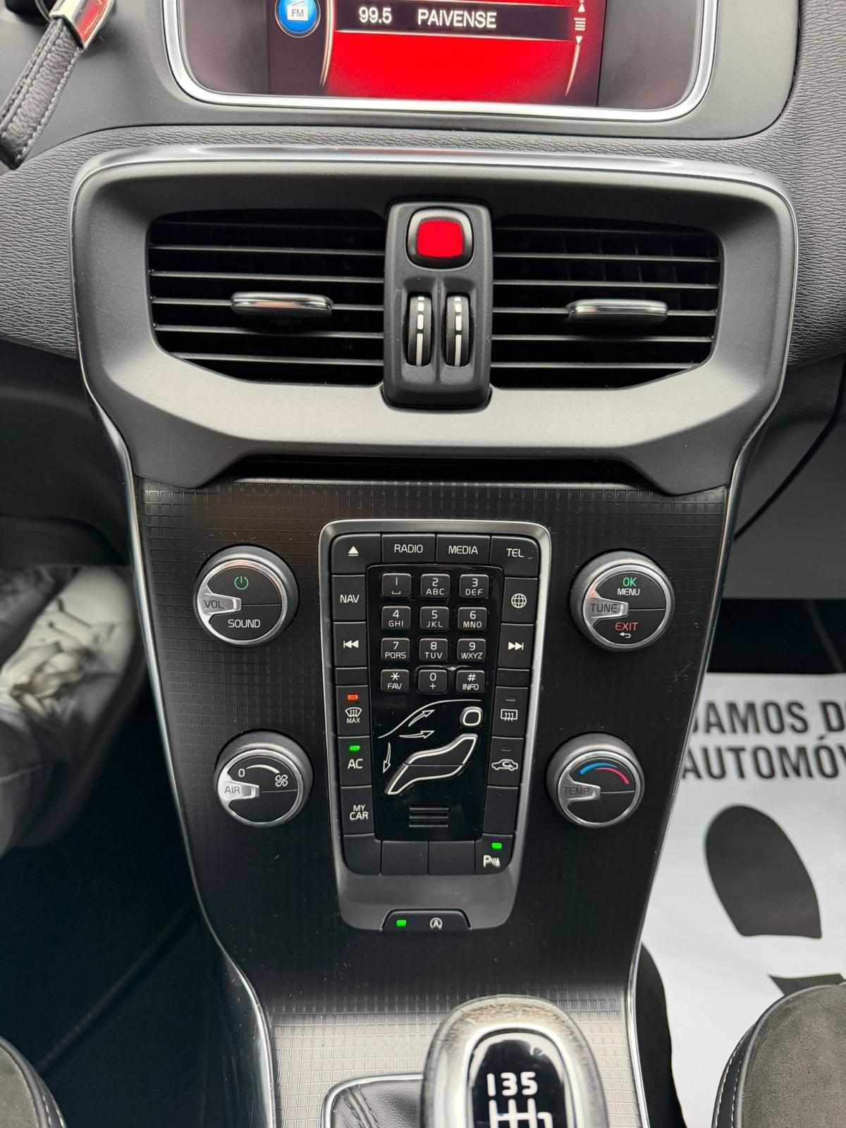 volvo-v40-2017-diesel-1969cc