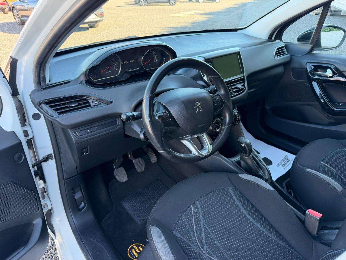 peugeot-208-2014-gasolina-1199cc