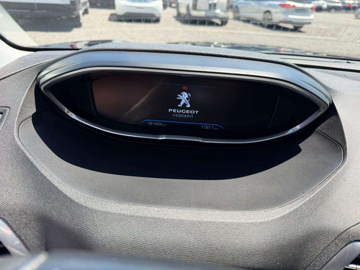 peugeot-3008-2017-diesel-1560cc