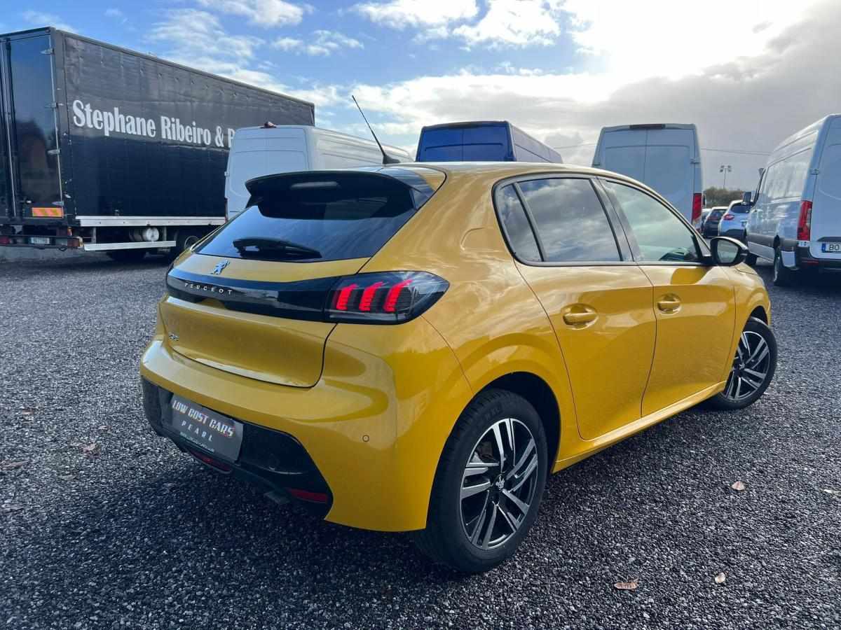 peugeot-208-2023-gasolina-1199cc