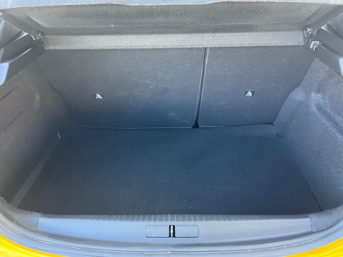 peugeot-208-2023-gasolina-1199cc