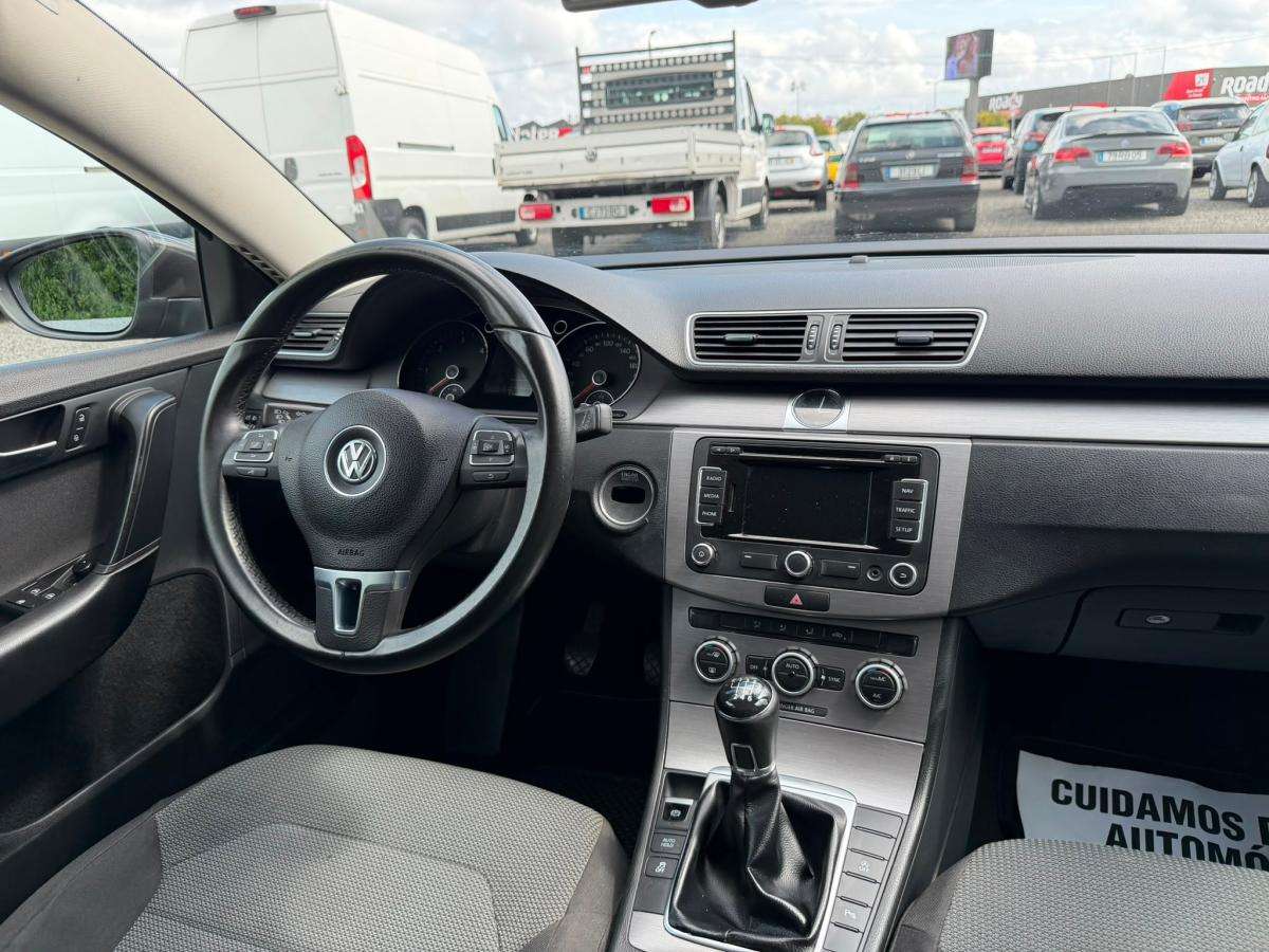 volkswagen-passat-variant-2013-diesel-1598cc