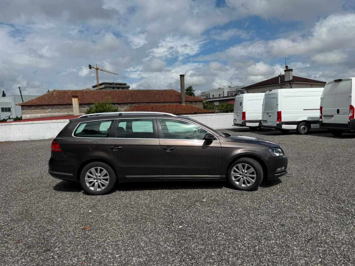 volkswagen-passat-variant-2013-diesel-1598cc