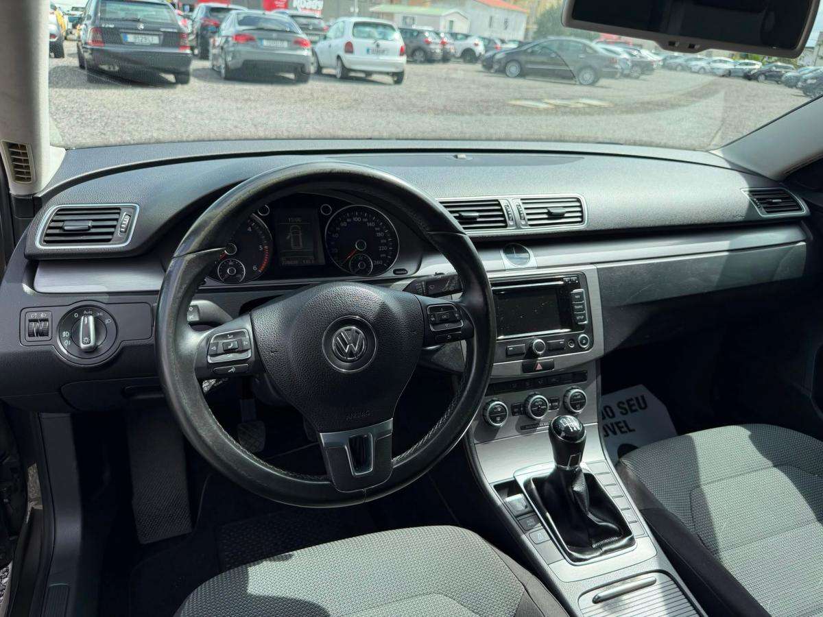volkswagen-passat-variant-2013-diesel-1598cc