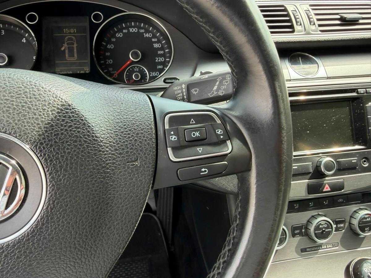 volkswagen-passat-variant-2013-diesel-1598cc