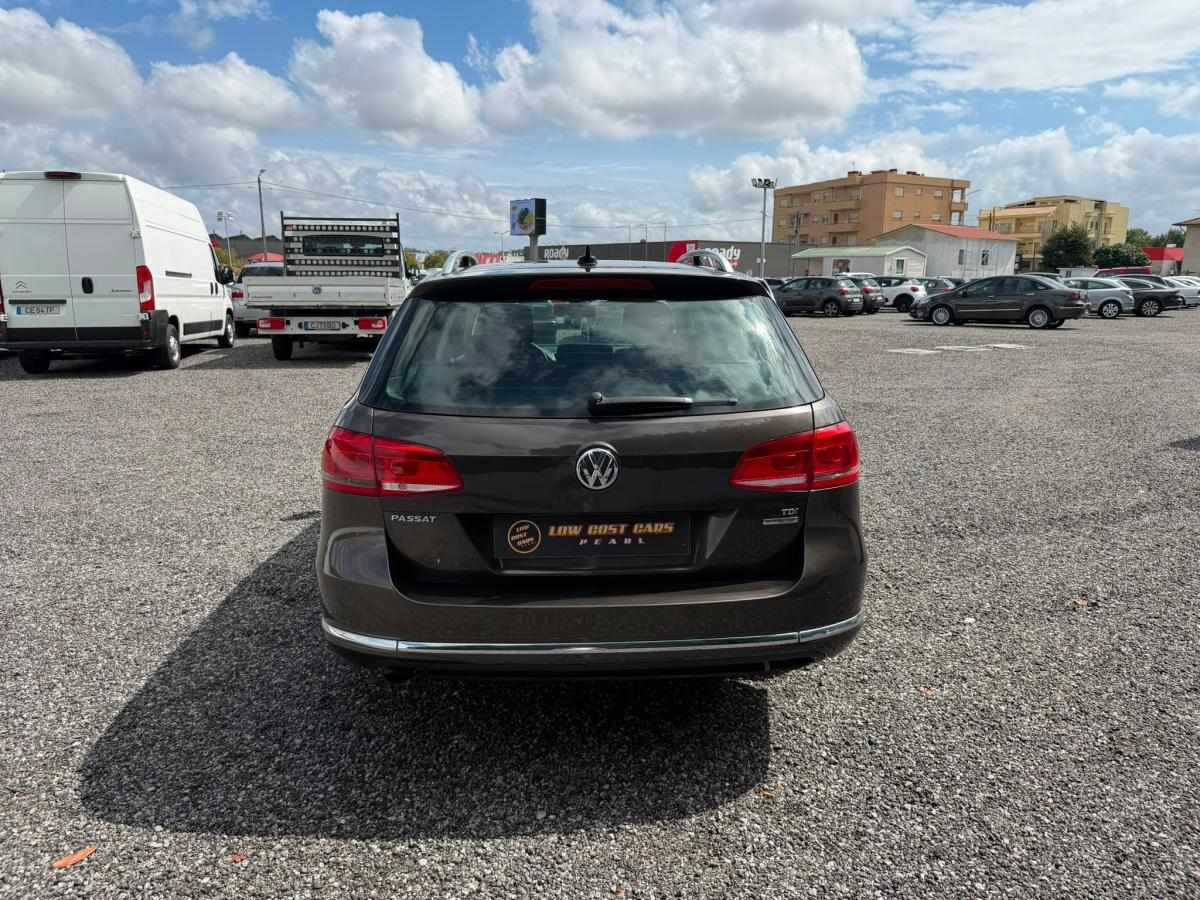 volkswagen-passat-variant-2013-diesel-1598cc