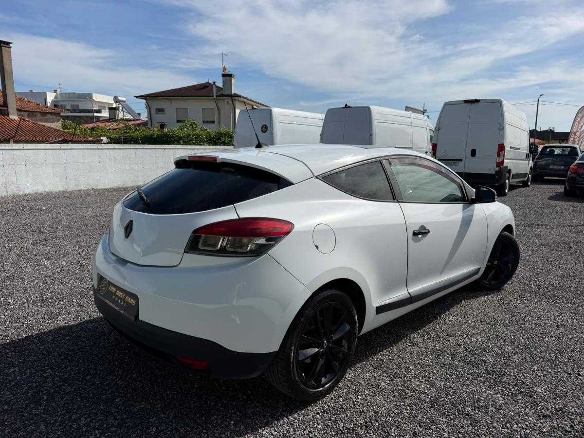 renault-megane-coupe-2010-diesel-1461cc