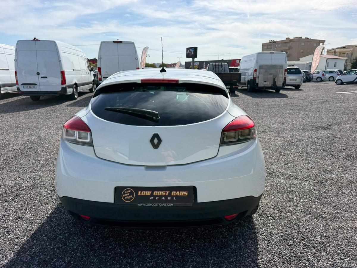 renault-megane-coupe-2010-diesel-1461cc