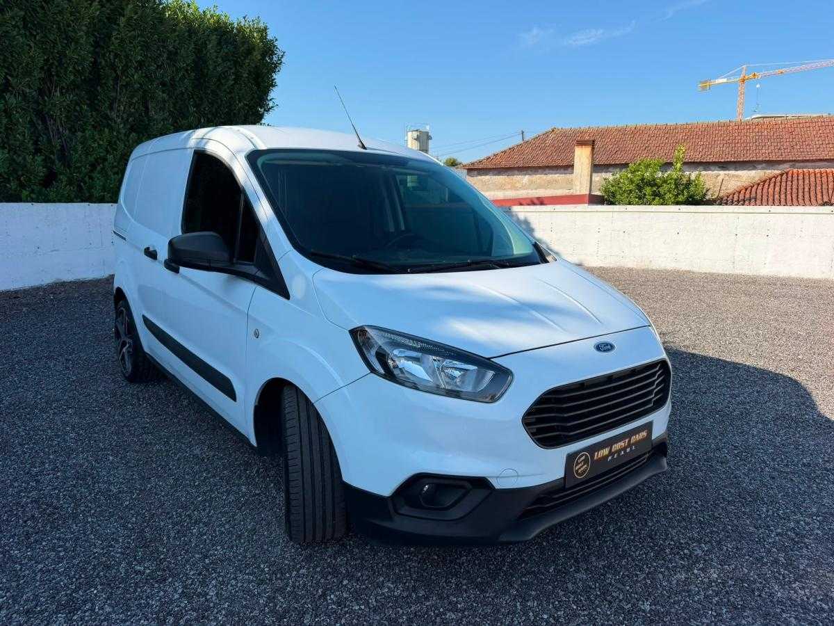 ford-transit-courier-2022-diesel-1499cc