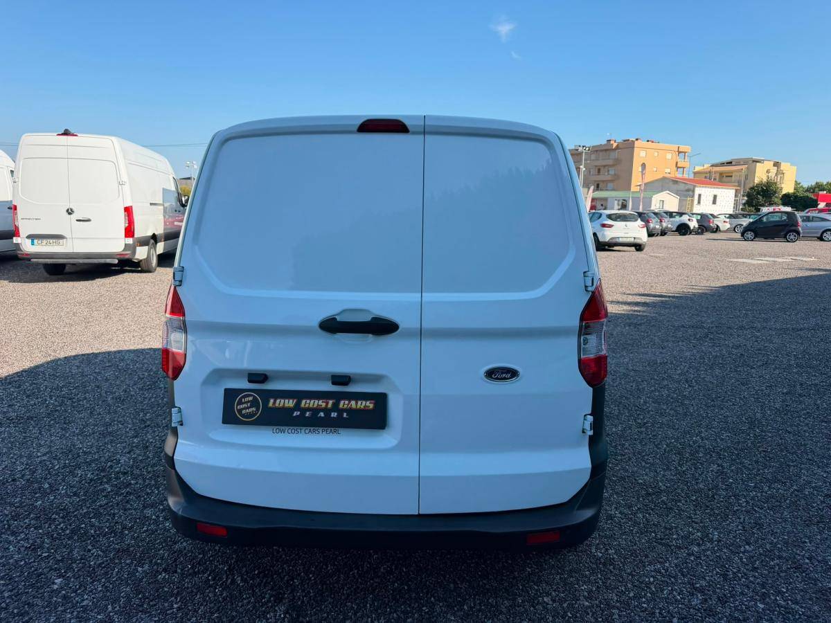 ford-transit-courier-2022-diesel-1499cc