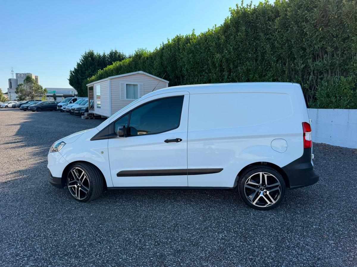 ford-transit-courier-2022-diesel-1499cc