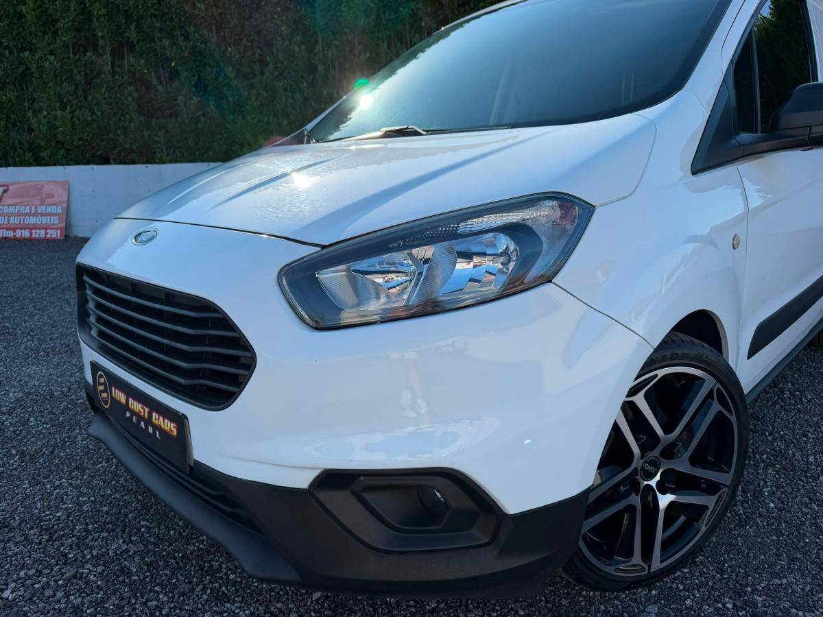 ford-transit-courier-2022-diesel-1499cc