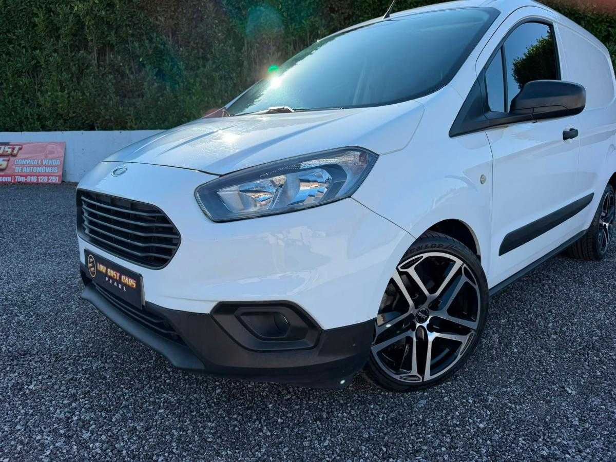 ford-transit-courier-2022-diesel-1499cc