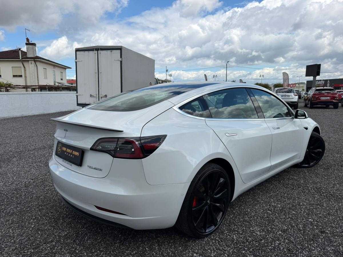 tesla-model-3-2020-eletrico-500cc