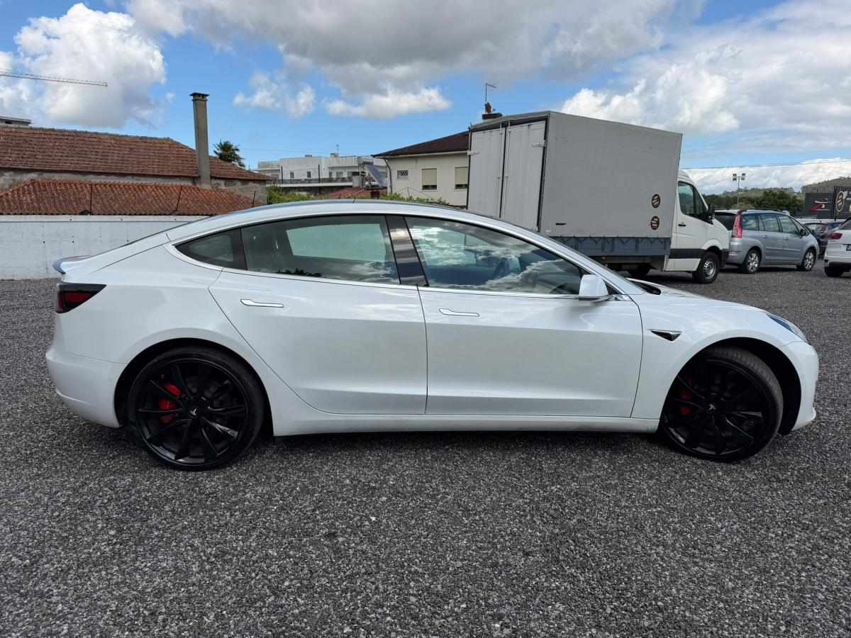 tesla-model-3-2020-eletrico-500cc