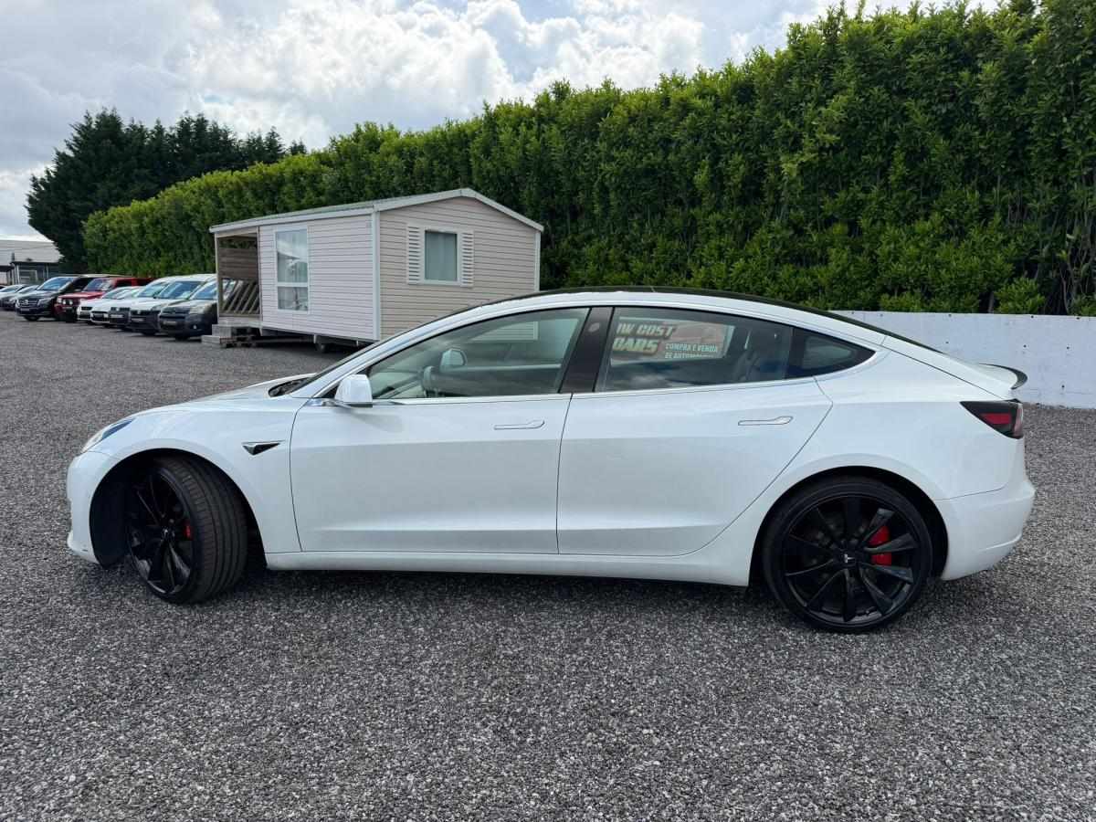 tesla-model-3-2020-eletrico-500cc