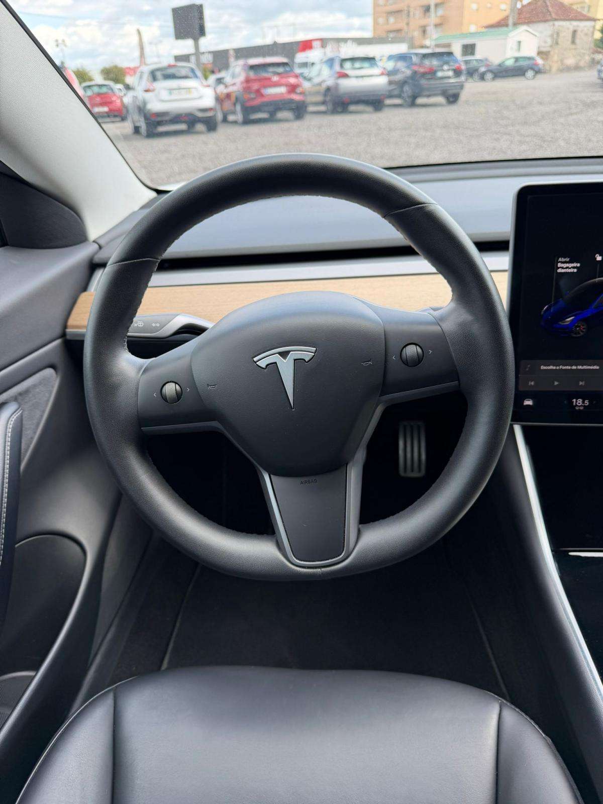 tesla-model-3-2020-eletrico-500cc