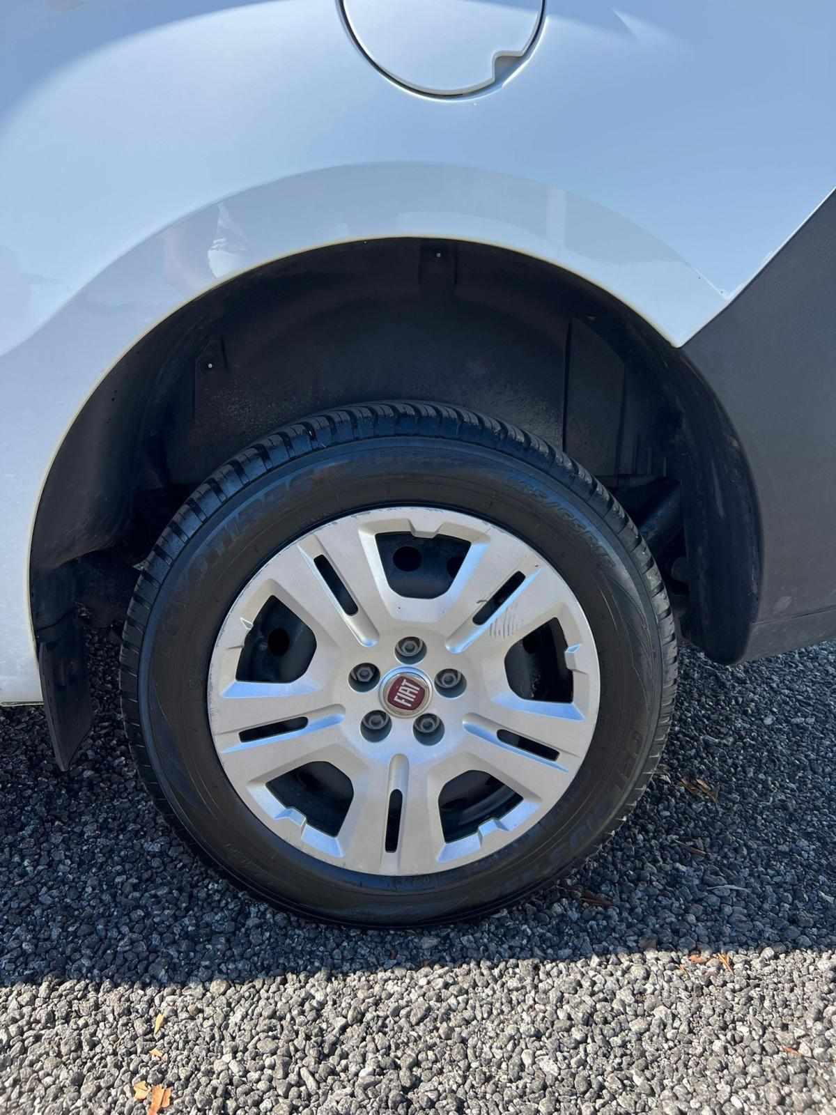 fiat-doblo-2023-diesel-1598cc