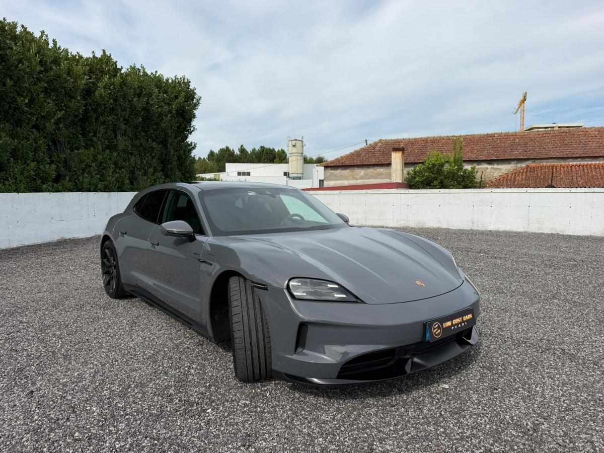 porsche-taycan-2025-eletrico-0cc