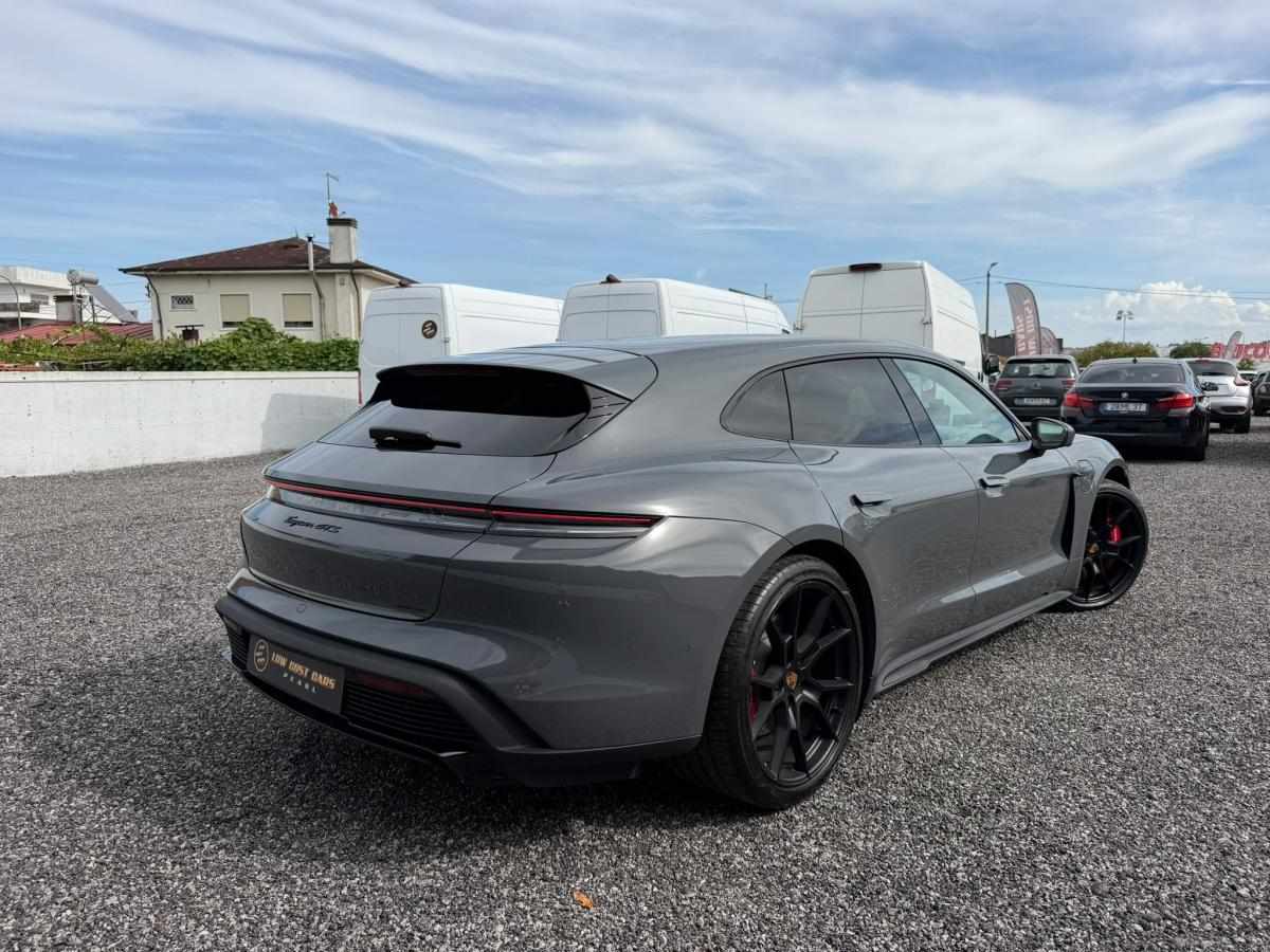 porsche-taycan-2025-eletrico-0cc