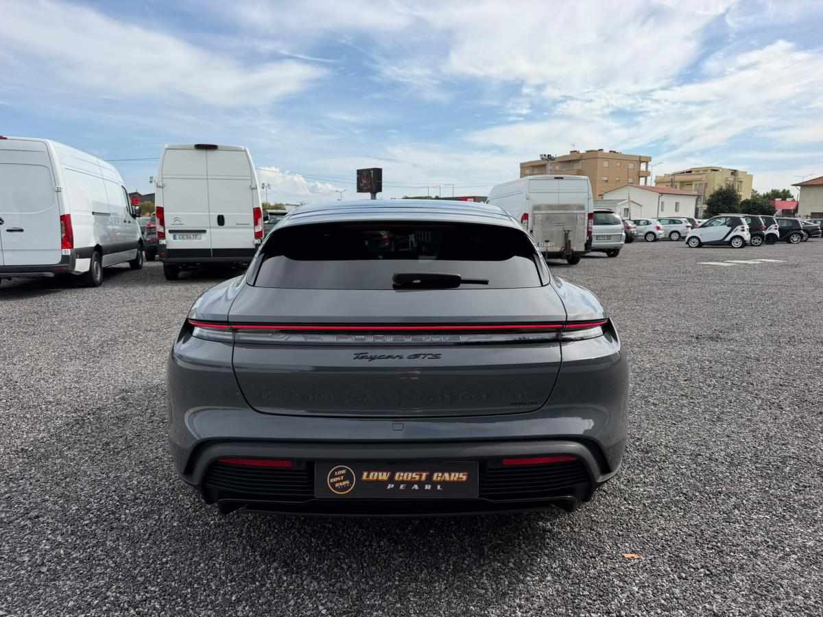 porsche-taycan-2025-eletrico-0cc