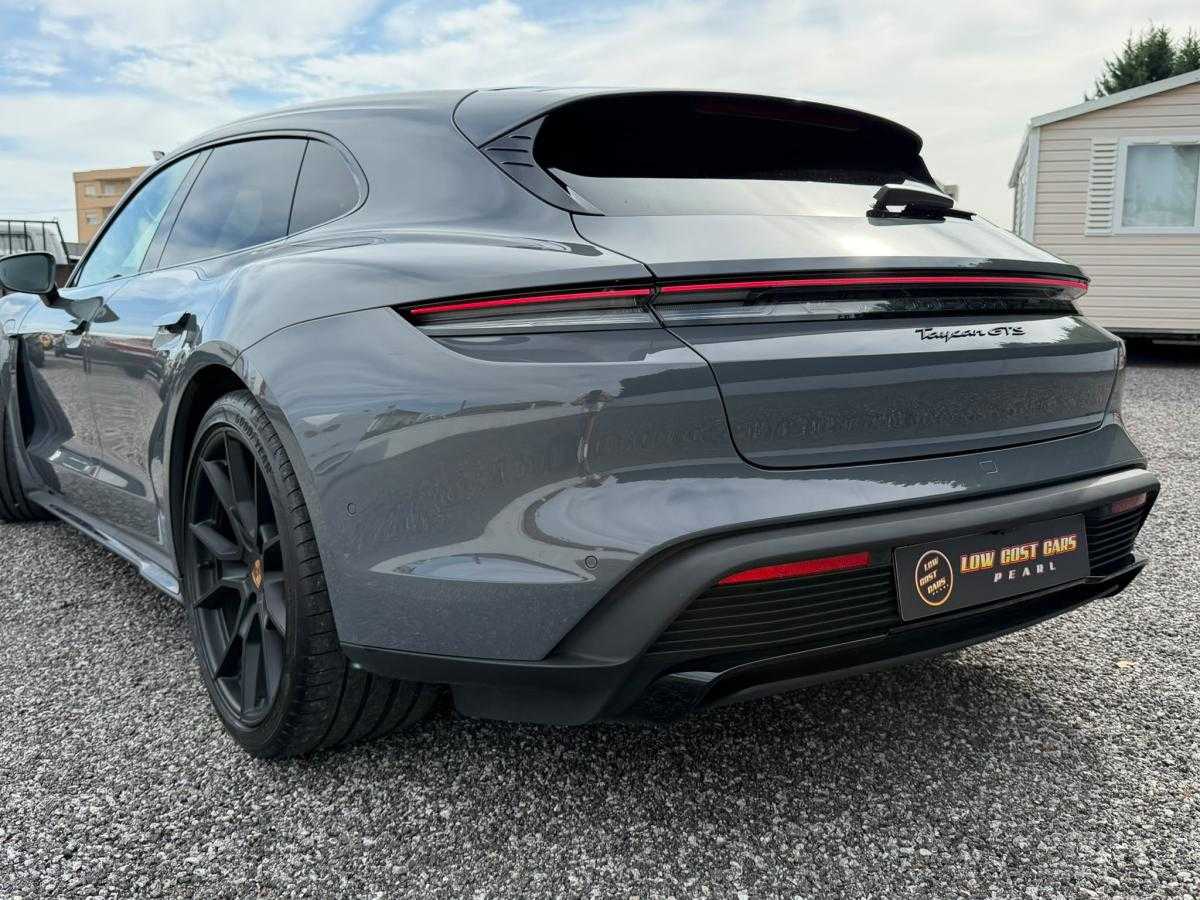 porsche-taycan-2025-eletrico-0cc