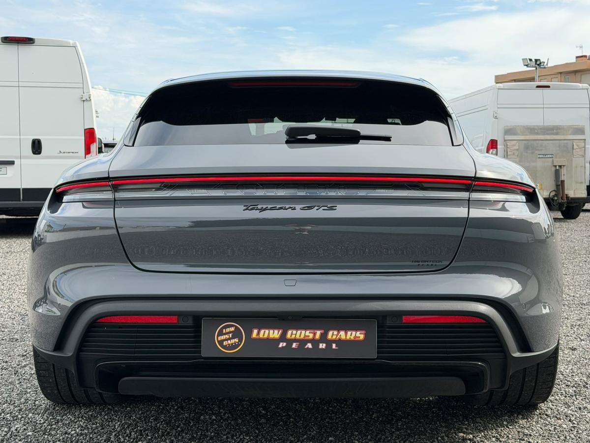 porsche-taycan-2025-eletrico-0cc