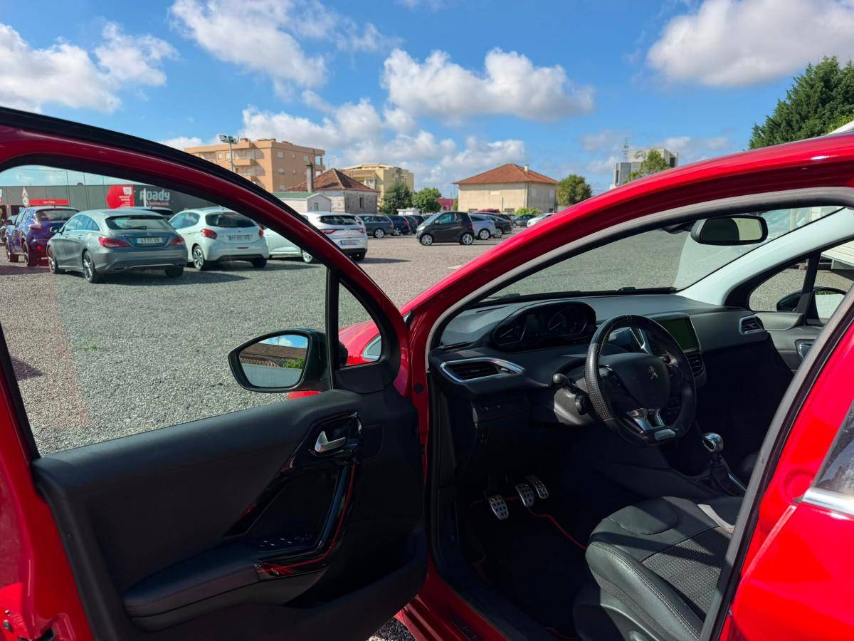 peugeot-208-2019-gasolina-1199cc
