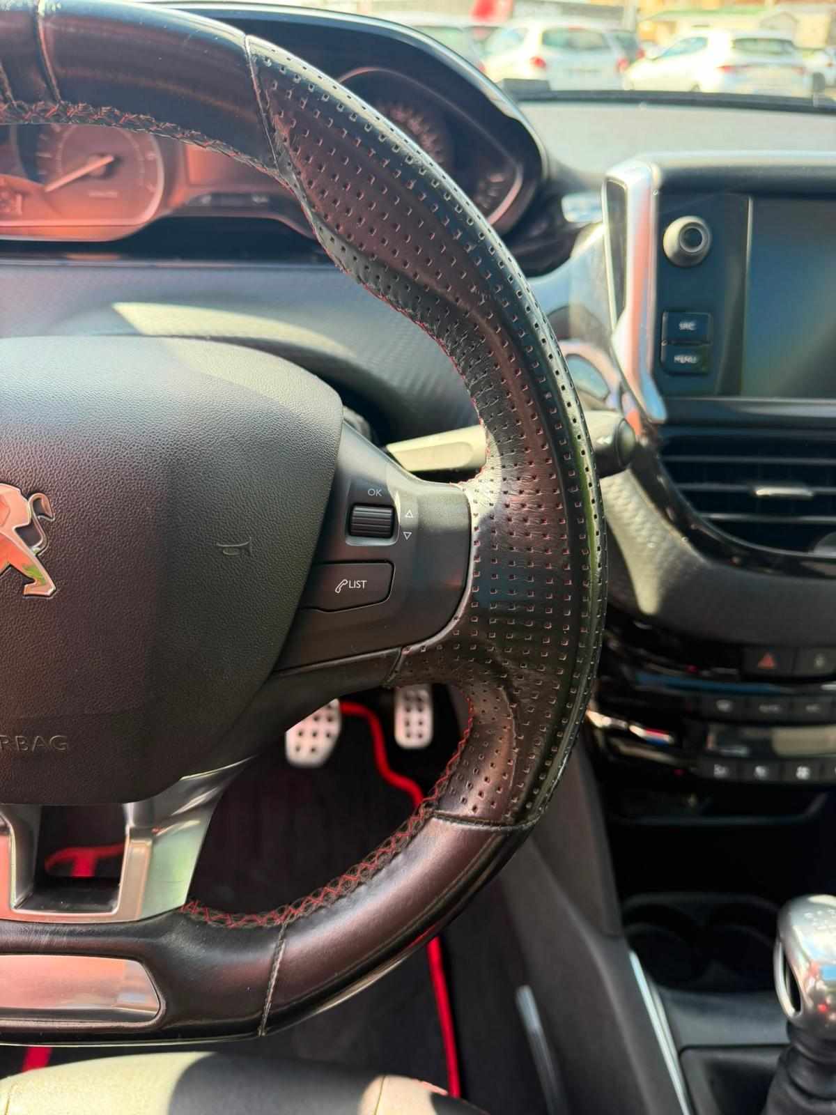 peugeot-208-2019-gasolina-1199cc