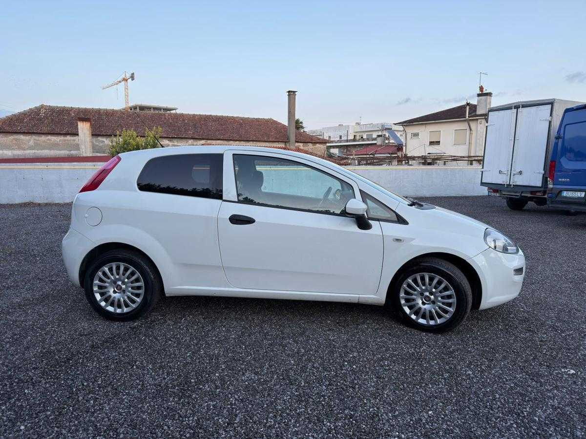 fiat-punto-2015-diesel-1248cc