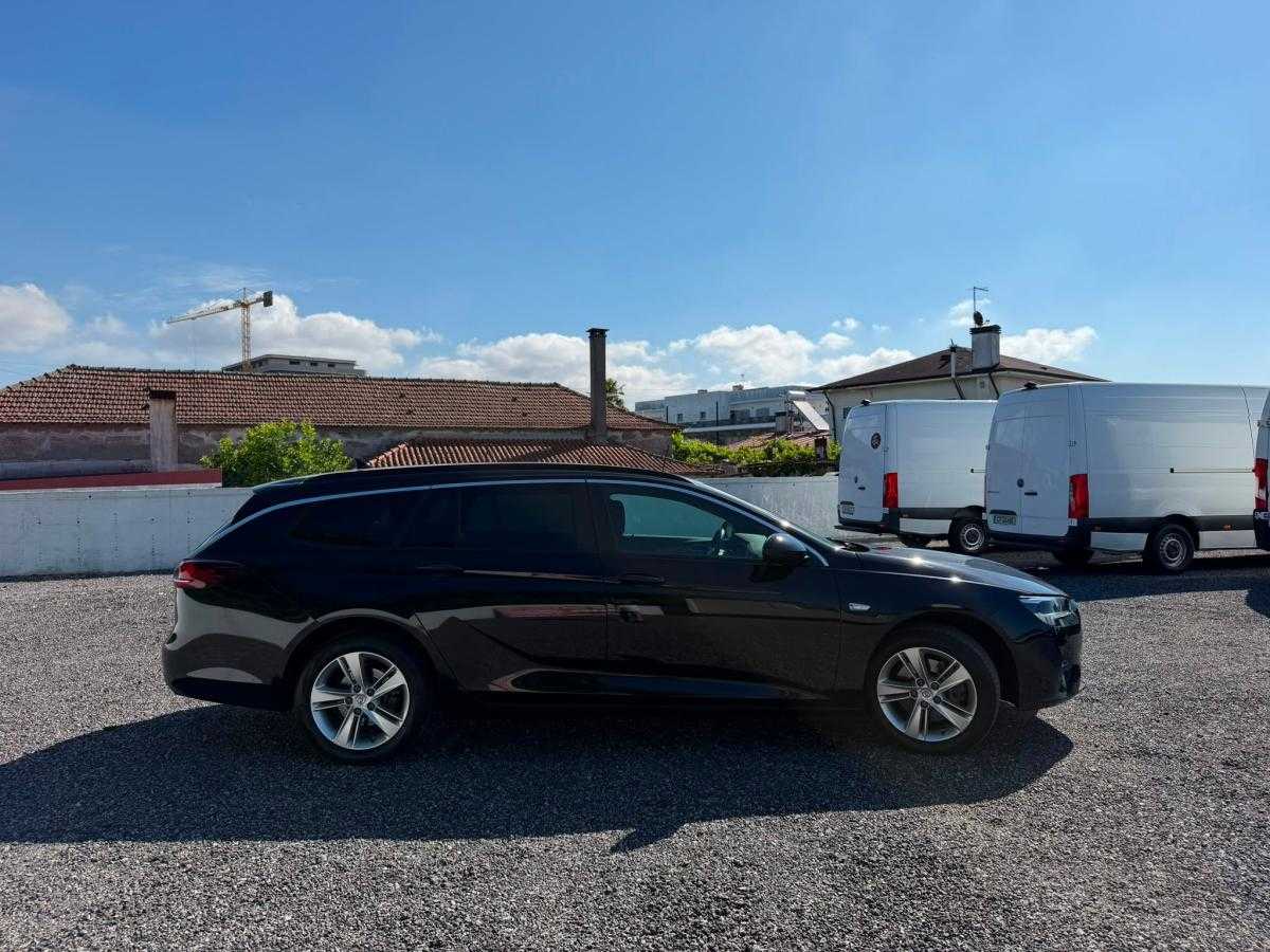 opel-insignia-sports-tourer-2021-diesel-1496cc