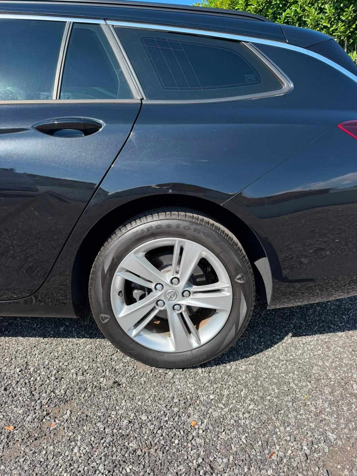 opel-insignia-sports-tourer-2021-diesel-1496cc