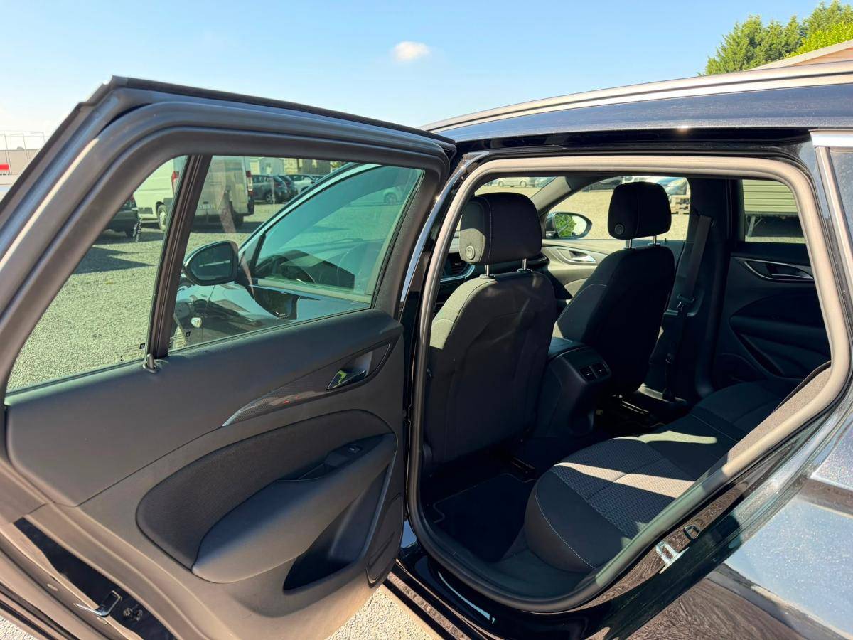 opel-insignia-sports-tourer-2021-diesel-1496cc