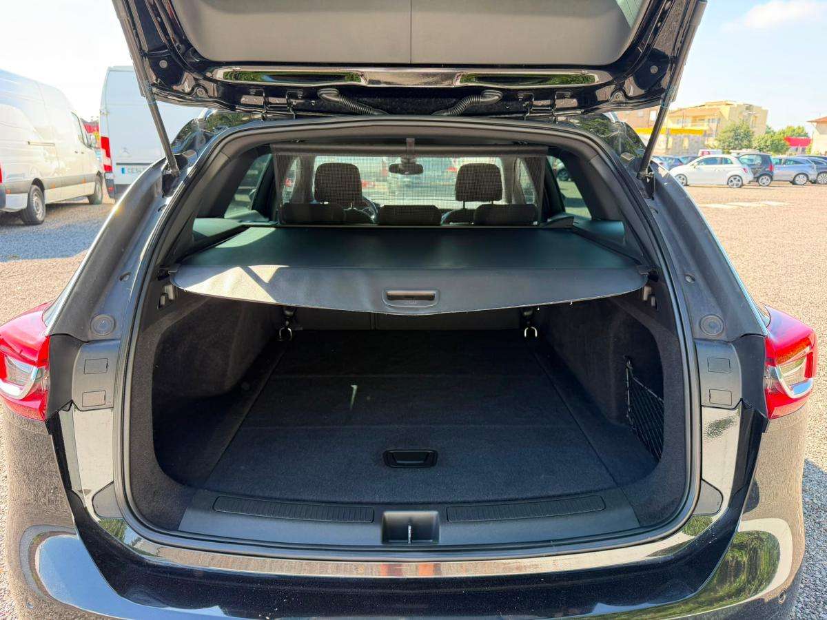 opel-insignia-sports-tourer-2021-diesel-1496cc