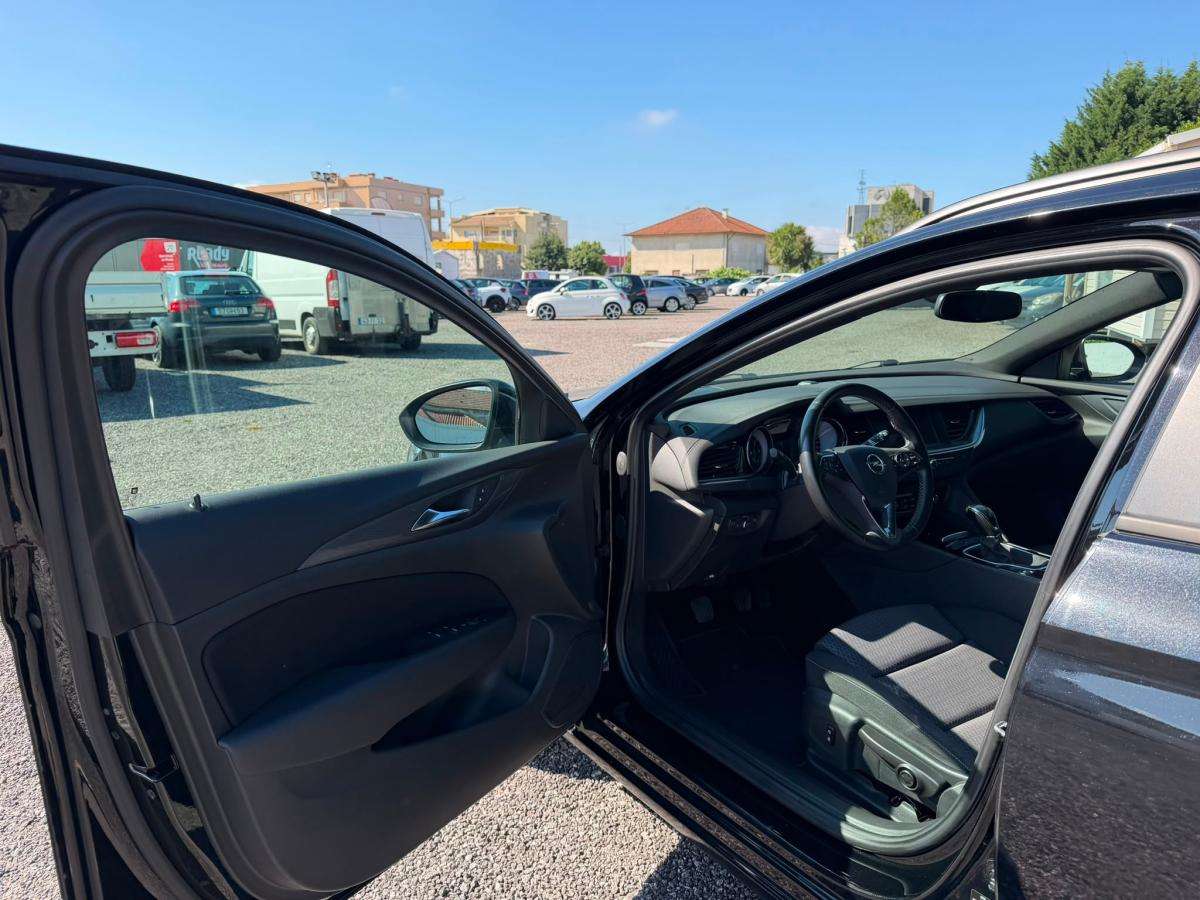 opel-insignia-sports-tourer-2021-diesel-1496cc
