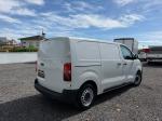 opel-vivaro-2023-diesel-1499cc