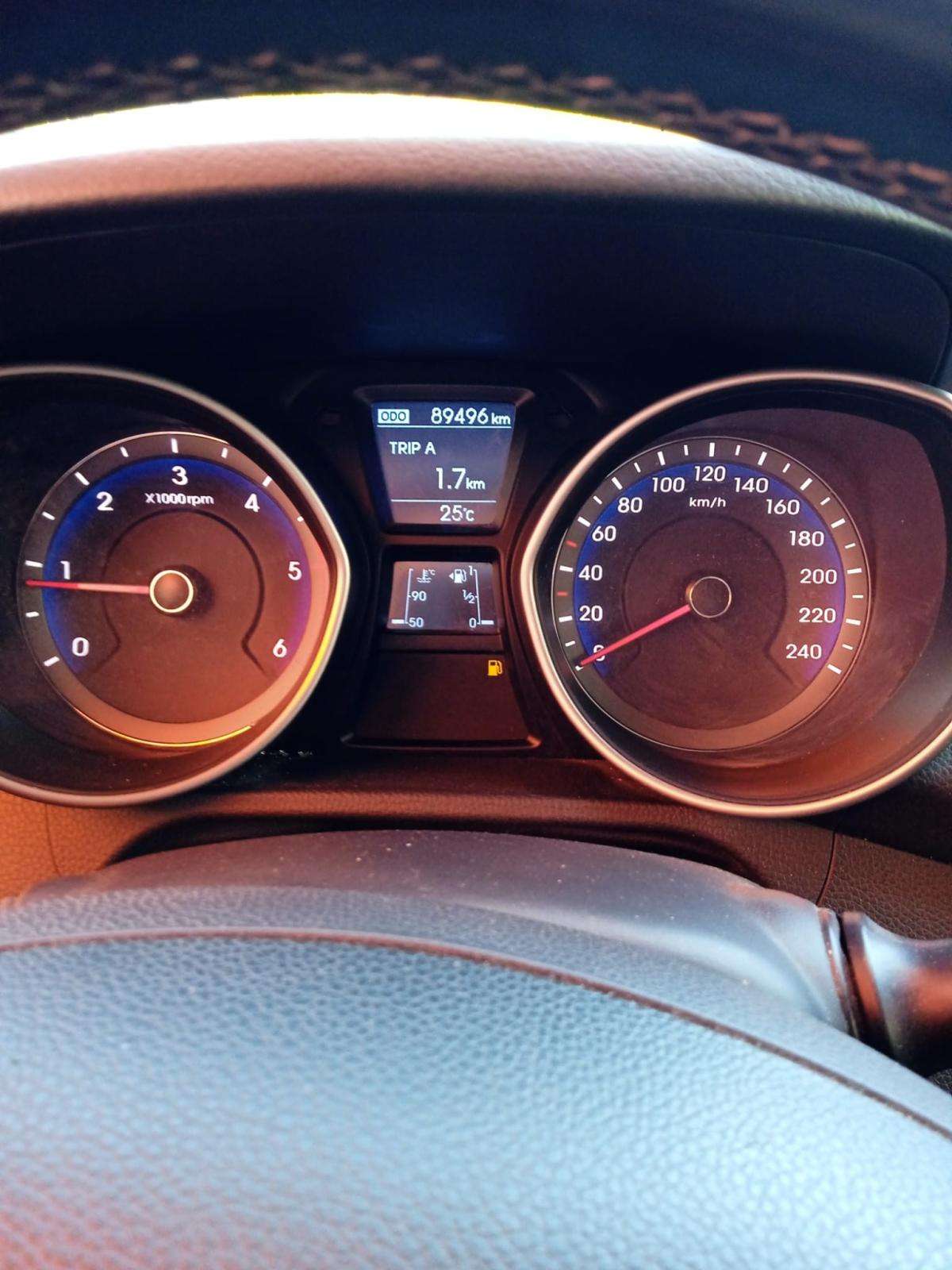 hyundai-i30-2014-diesel-1582cc