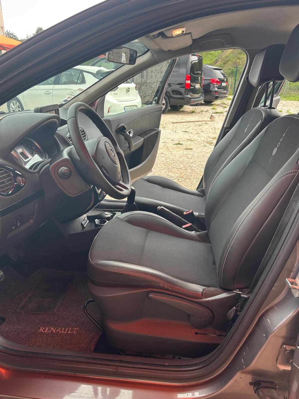 renault-clio-break-2012-diesel-1461cc