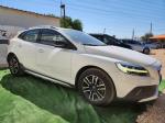 volvo-v40-cross-country-2019-diesel-1969cc