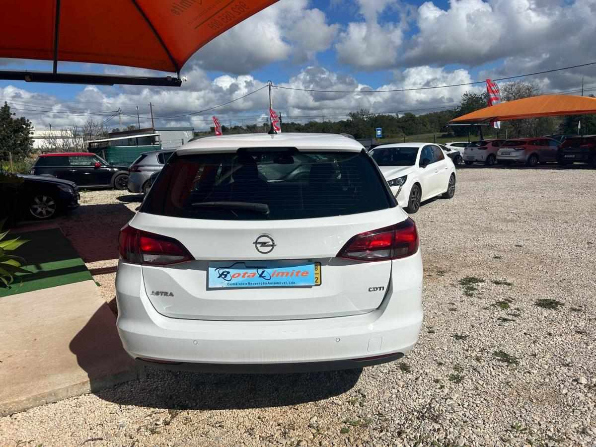 opel-astra-sport-tourer-2018-diesel-1598cc