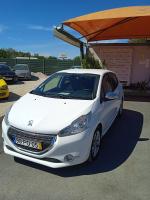peugeot-208-2015-gasolina-1199cc